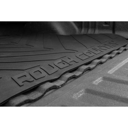 ROUGH COUNTRY Bed Mat | 5' Bed | RC Logo | Chevy/GMC Canyon/Colorado 2WD/4WD (2015-2022) | RCM690