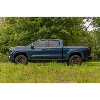 ROUGH COUNTRY 3.5 Inch Lift Kit | Mono Leaf Rear | M1 Struts/M1 | GMC Sierra 1500 2WD/4WD (2019-2025 & Classic) | 28840RED