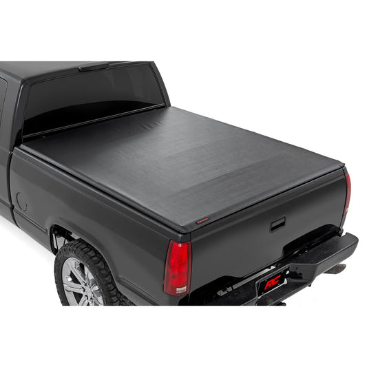 ROUGH COUNTRY Soft Roll Up Bed Cover | 6'7" Bed | Chevy/GMC 1500 (00-06 & Classic) | 42288650