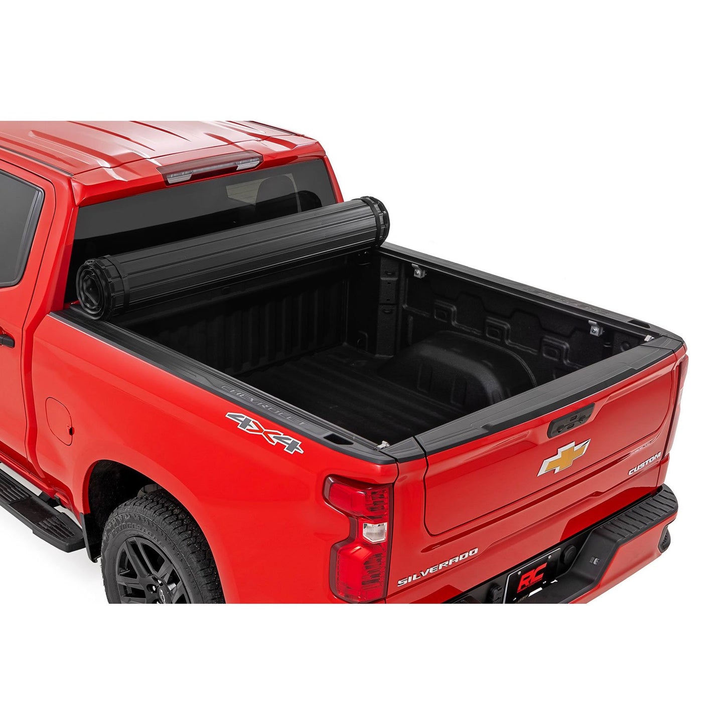 ROUGH COUNTRY Hard Roll Up Bed Cover | 6'7" Bed | Chevy/GMC Sierra 1500 (19-26)/Silverado 1500 (19-26)  | 50210650