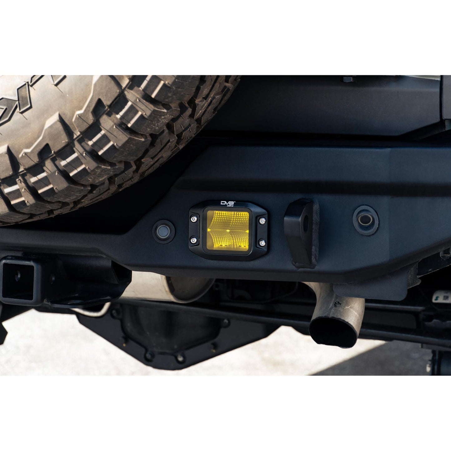 DV8 Off-Road 3-Inch Elite Series LED Amber Flush Mount Pod Light Single Pod C3| BE3FMW40W-A