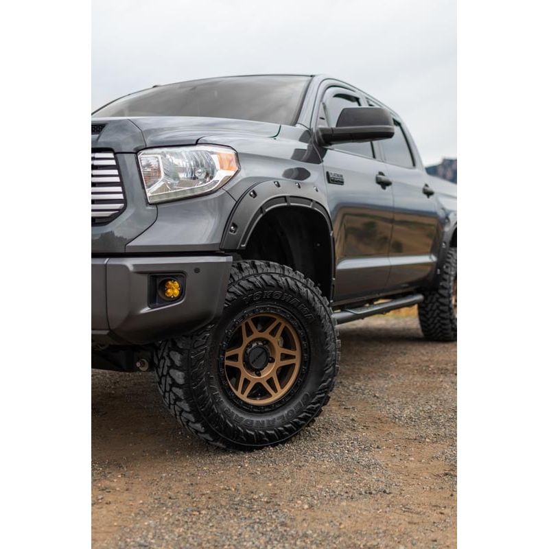 Rough Country 040 | Super White Fender Flares I A-T11411-O4O