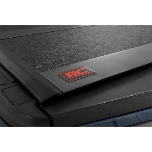 ROUGH COUNTRY Hard Low Profile Bed Cover | 5' Bed | Ford Ranger 2WD/4WD (2024-2025) | 47220520B