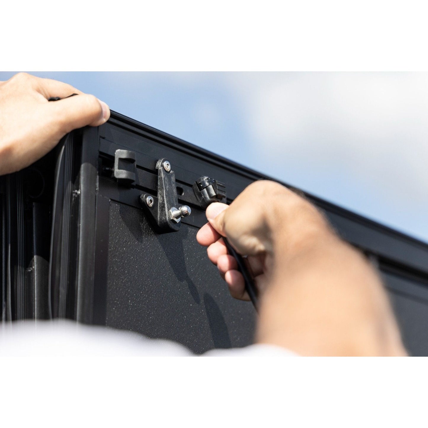 Rough Country 5' Bed Hard Tri-Fold Flip Up Bed Cover I 49420500