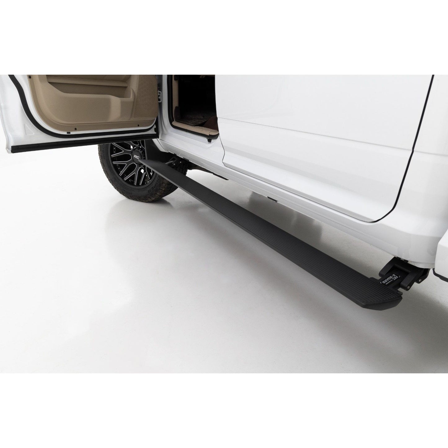 ROUGH COUNTRY Power Running Boards | Dual Electric Motor | Crew Cab | Ram 2500 (11-26)/3500 (11-25)  | PSR9010