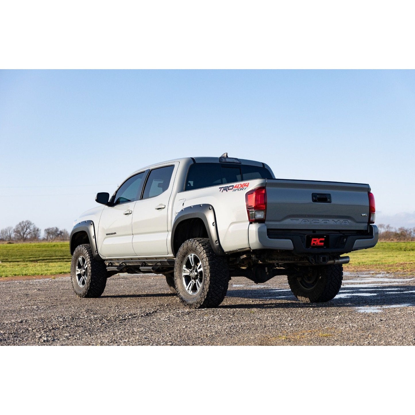 Rough Country 040 | Super White Pocket Fender Flares I F-T11621A-O40