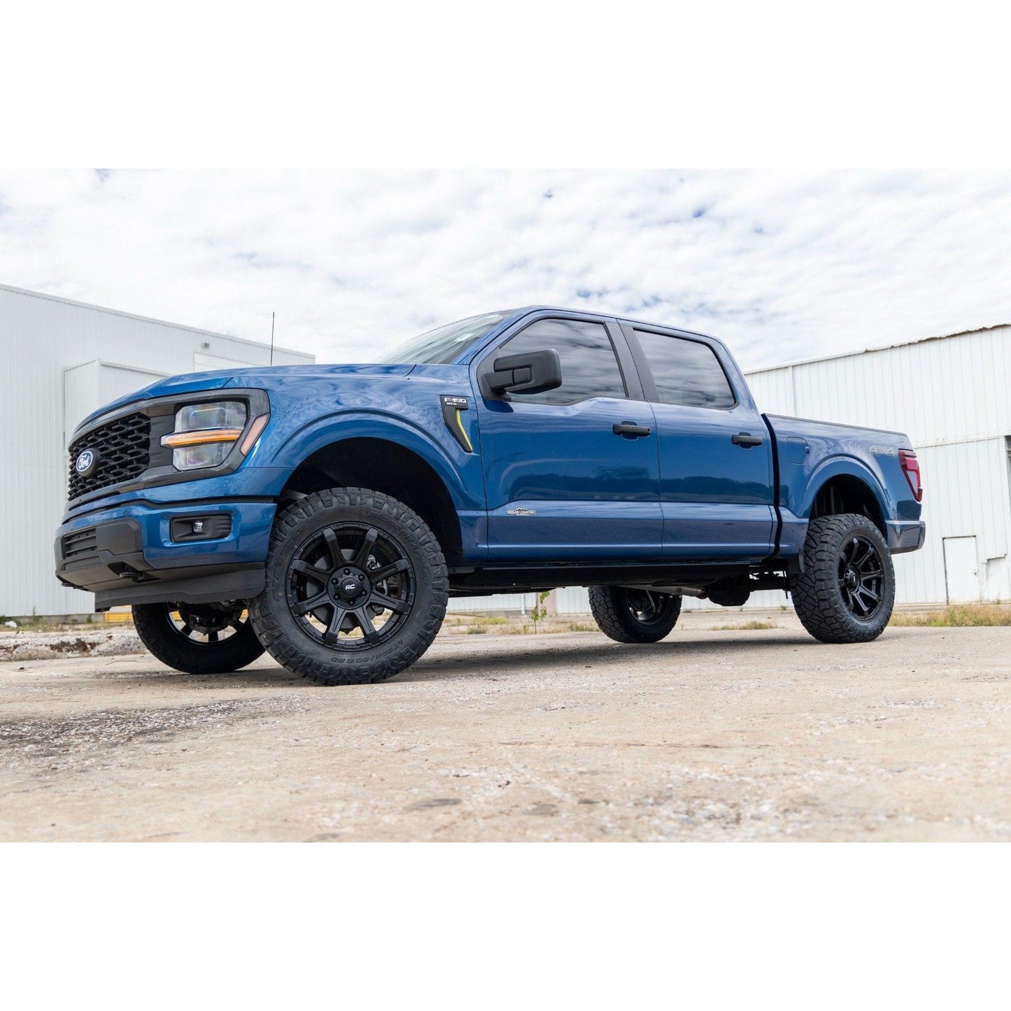 Rough Country Vertex Coilovers w/V2 Rear Shocks 3 Inch Lift Kit I 41457