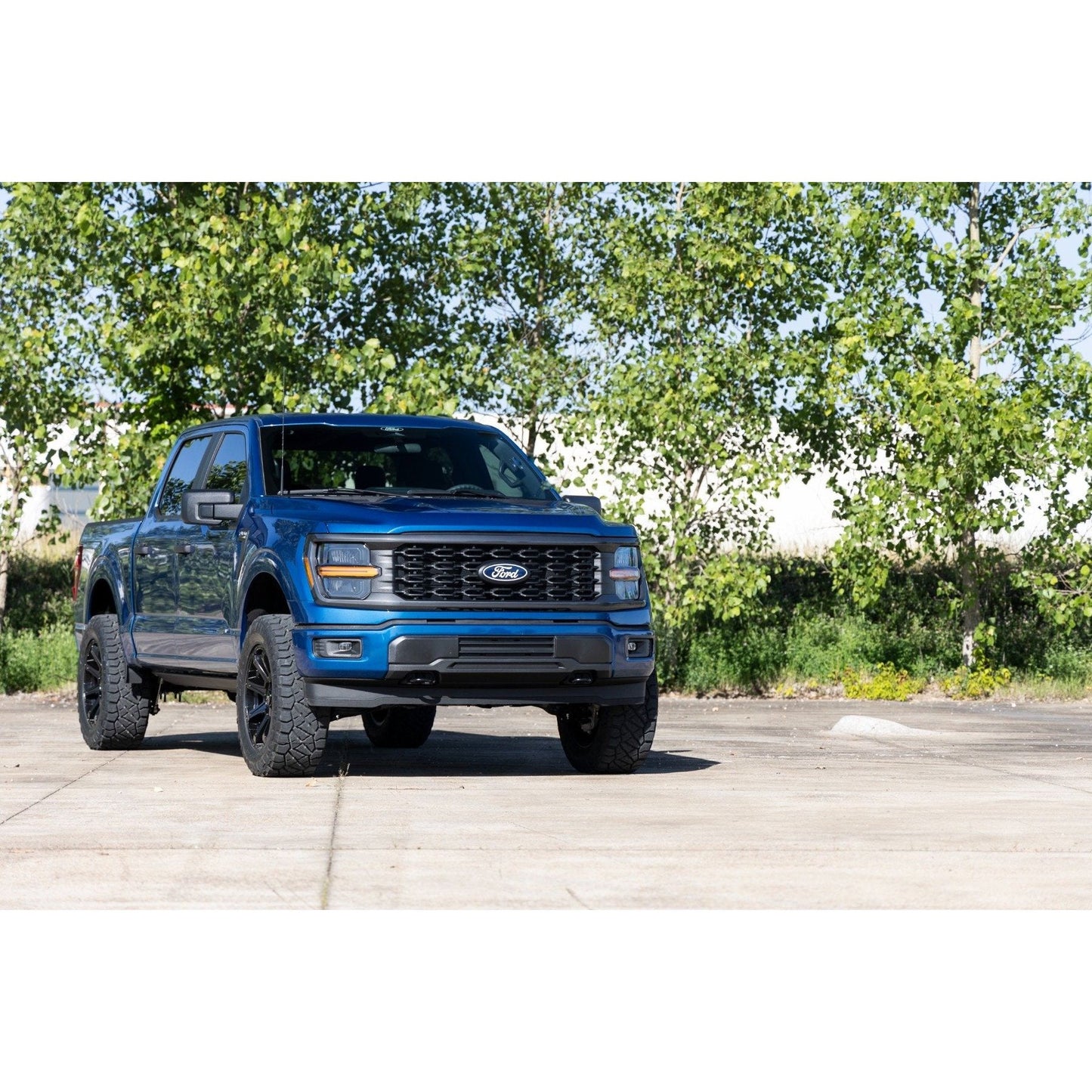 Rough Country M1 Struts w/M1 Rear Shocks 3 Inch Lift Kit I 41440