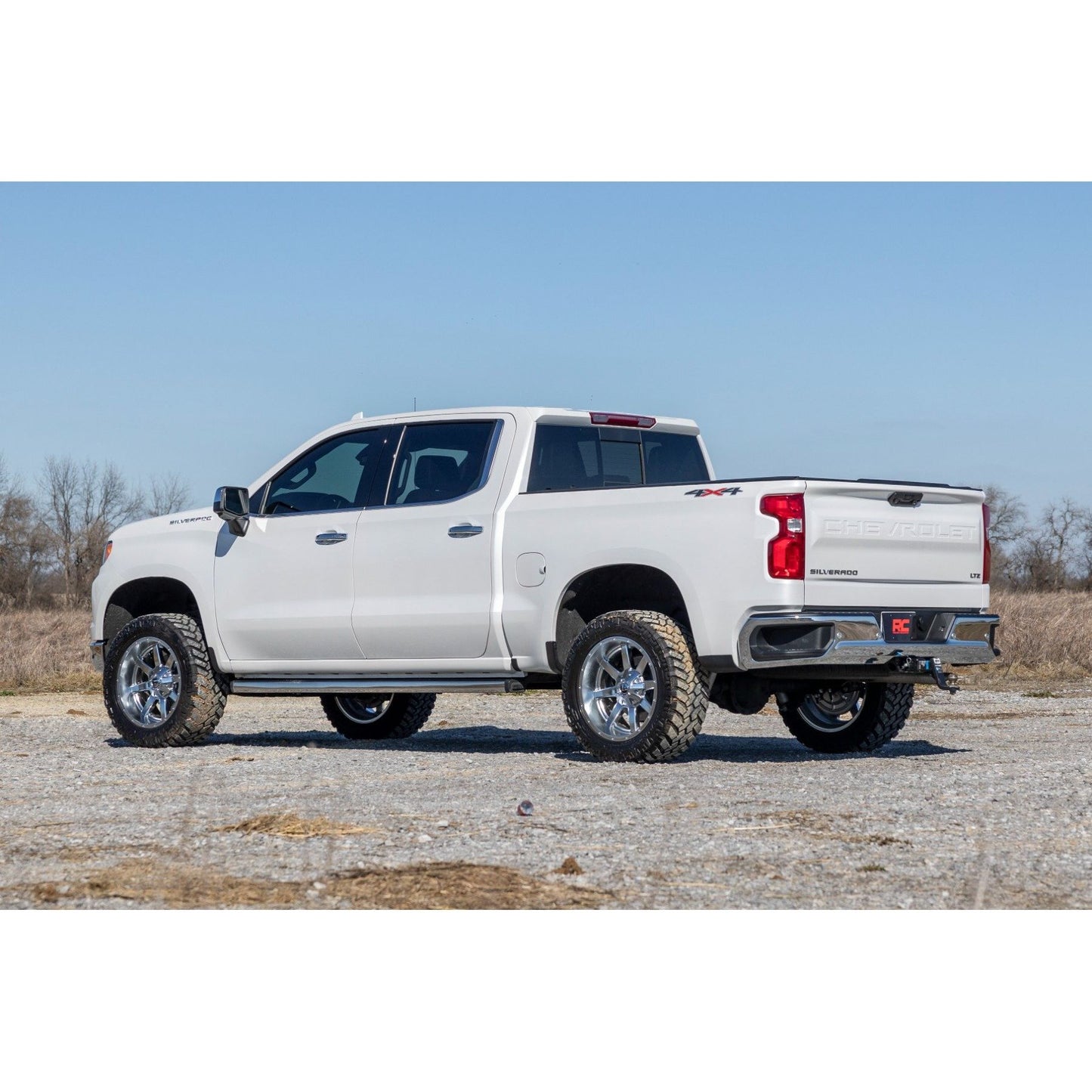 ROUGH COUNTRY 3.5 Inch Lift Kit | N3 Struts | Chevy Silverado 1500 2WD/4WD (2025-2026) | 110431