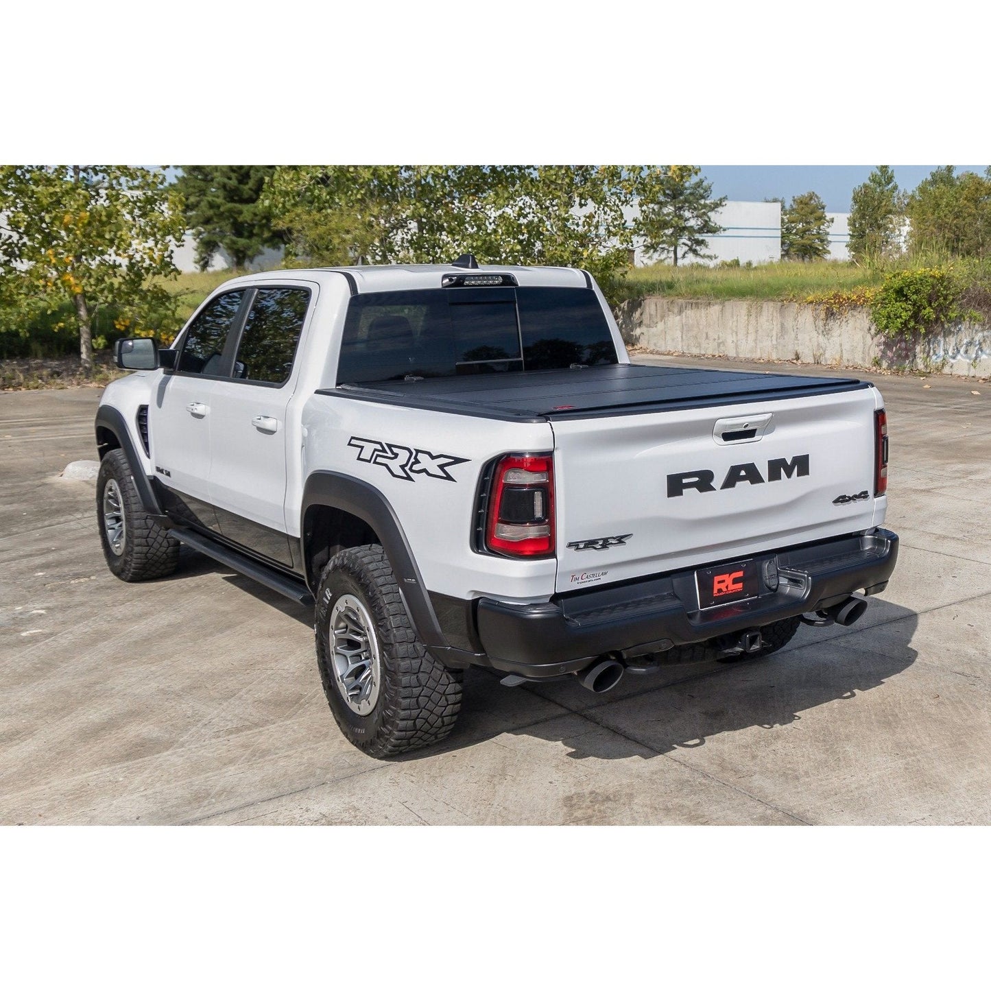Rough Country 6'4" Bed Hard Tri-Fold Flip Up Bed Cover I 49320650