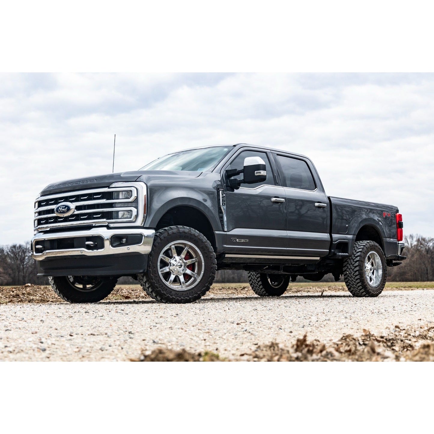 ROUGH COUNTRY 2 Inch Leveling Kit | Track Bar Bracket | Ford F-250/F-350 Super Duty (17-26) | 51017