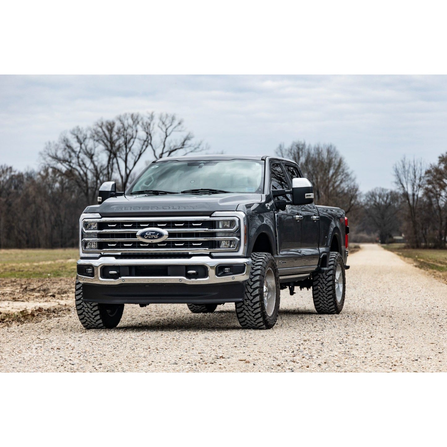ROUGH COUNTRY 2 Inch Leveling Kit | Track Bar Bracket | Ford F-250/F-350 Super Duty (17-26) | 51017