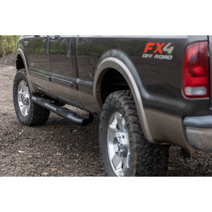 ROUGH COUNTRY Oval Nerf Step | Crew Cab | Black | Ford F-250/F-350 Super Duty (99-16) | 21013