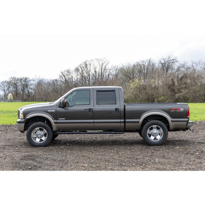 ROUGH COUNTRY Oval Nerf Step | Crew Cab | Black | Ford F-250/F-350 Super Duty (99-16) | 21013