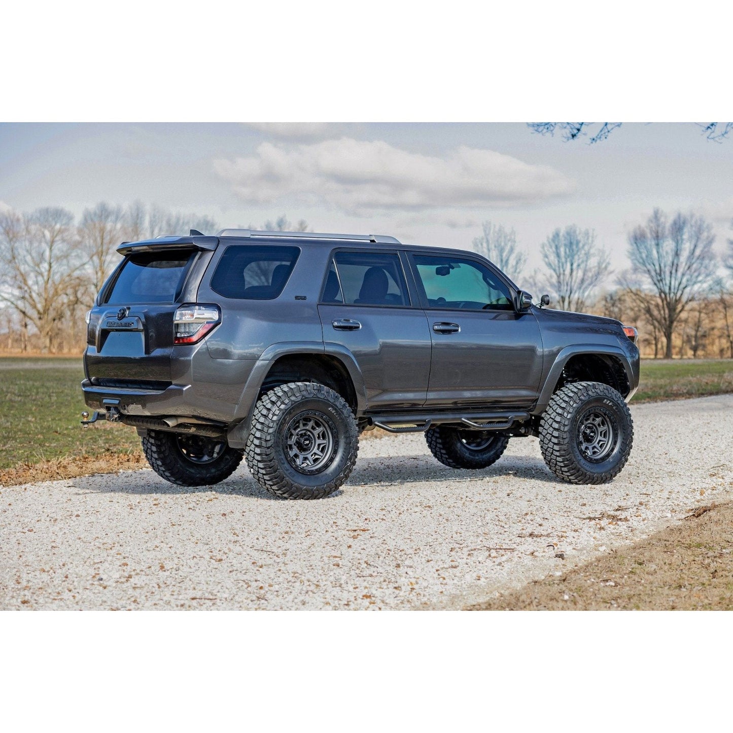 Rough Country M1 Struts w/M1 Rear Shocks 6 Inch Lift Kit I 73840
