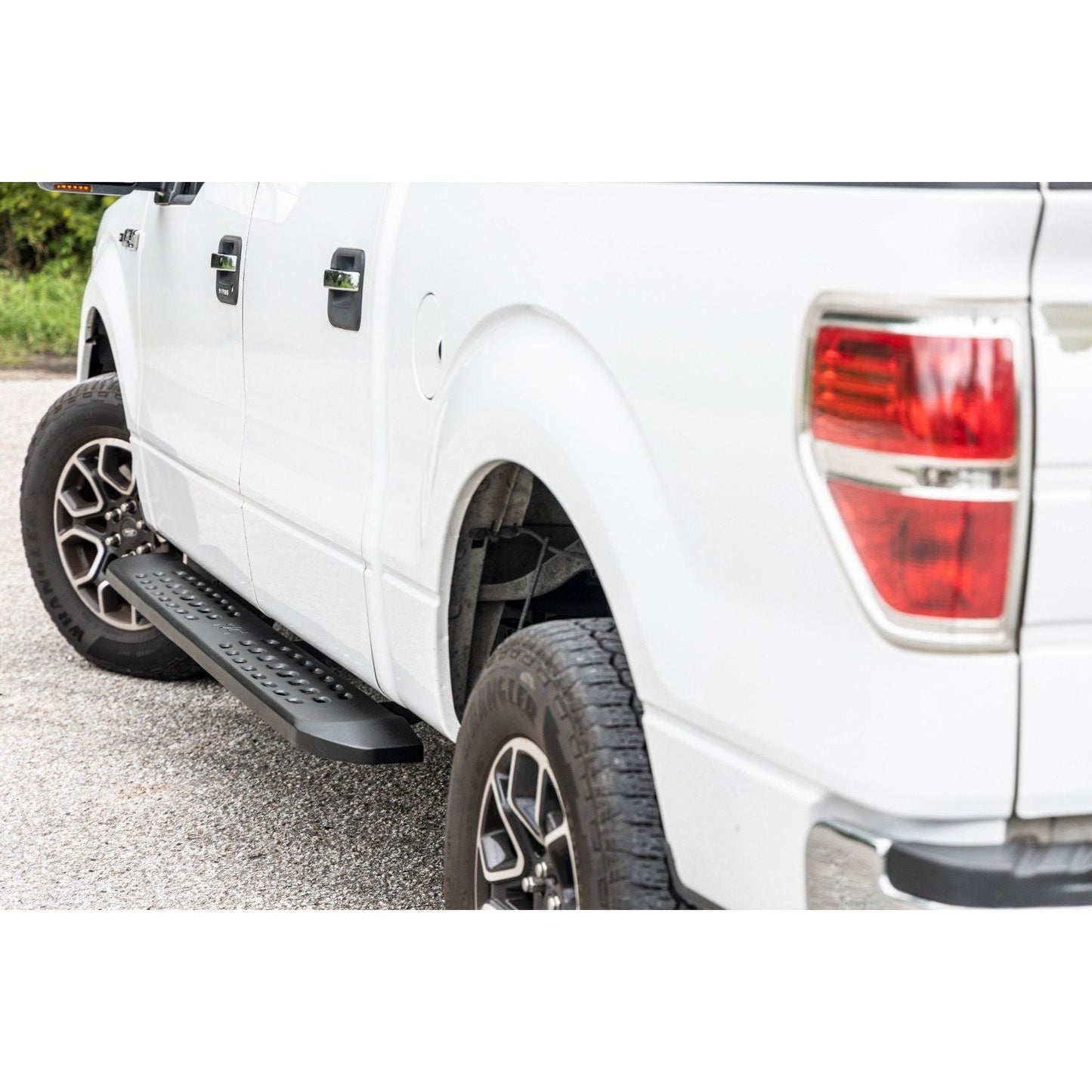 Rough Country RPT2 Running Board I 44010