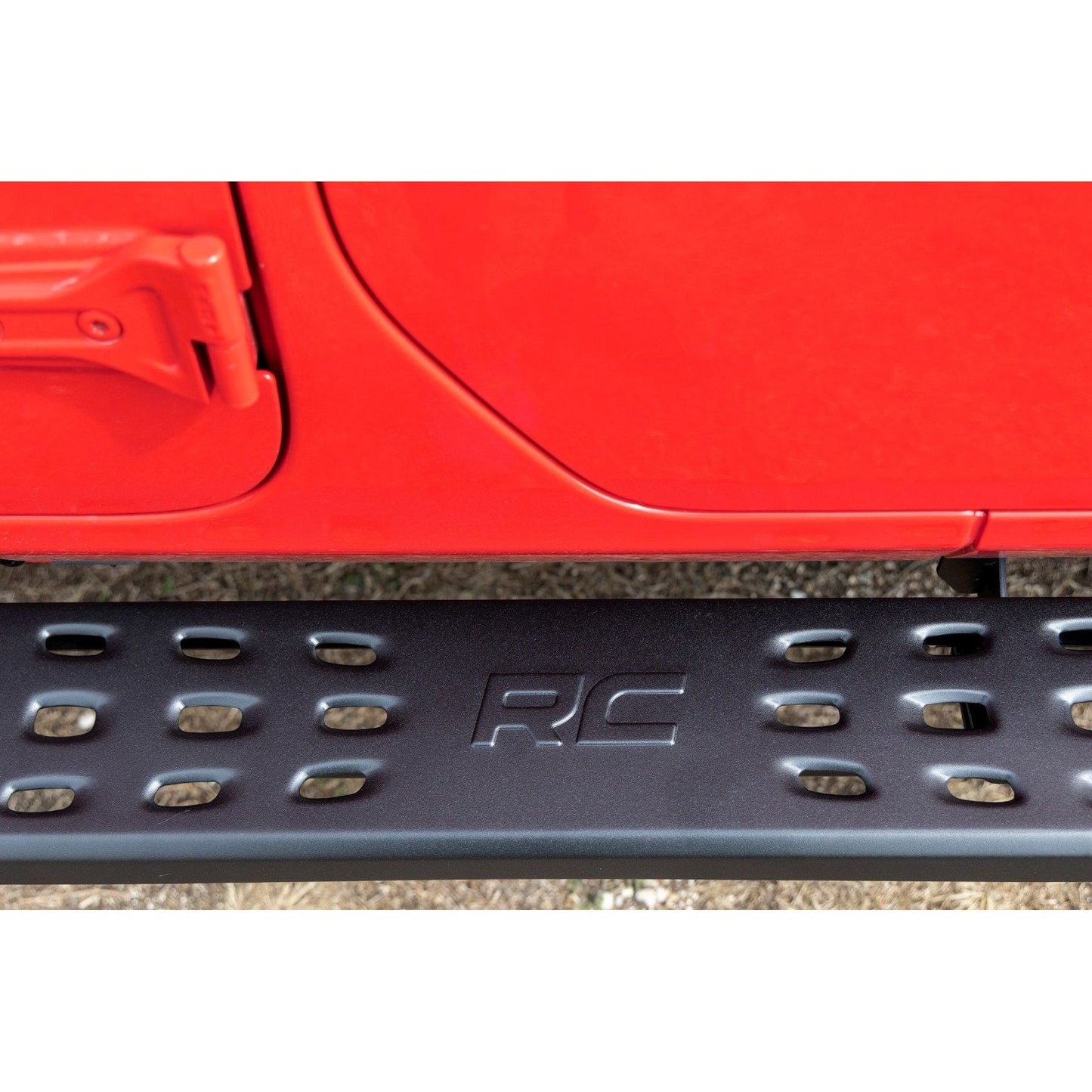 Rough Country RPT2 Running Board I 44008