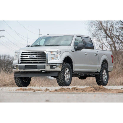 Rough Country M1 Struts w/M1 Rear Shocks 3 Inch Lift Kit I 54540RED