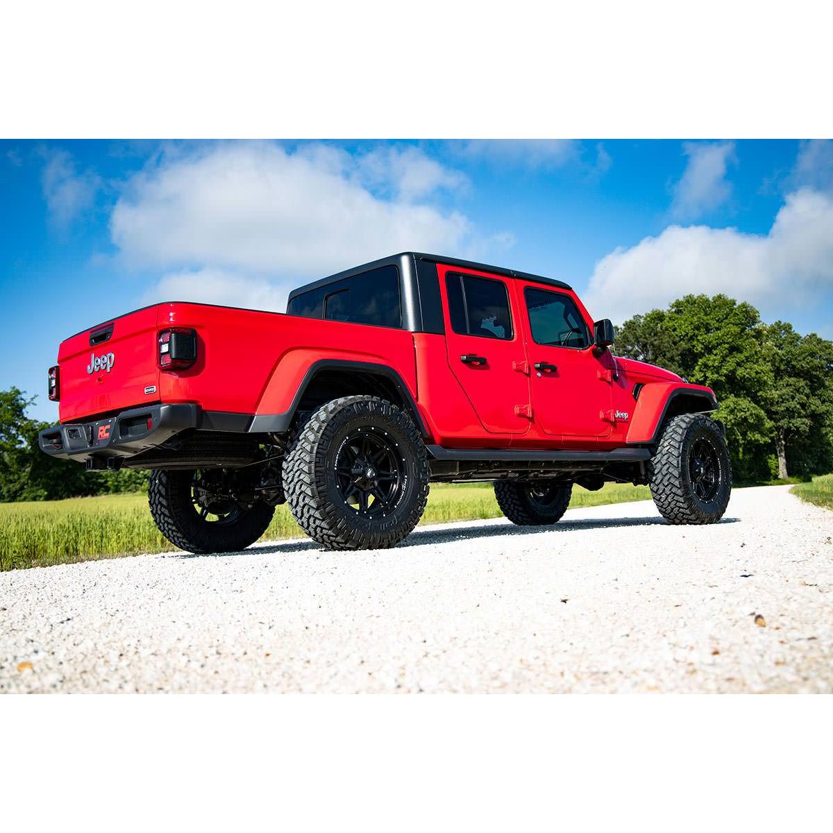 ROUGH COUNTRY 3.5 Inch Lift Kit | Springs | M1R | Jeep Gladiator JT 4WD (2020-2023) | 64944