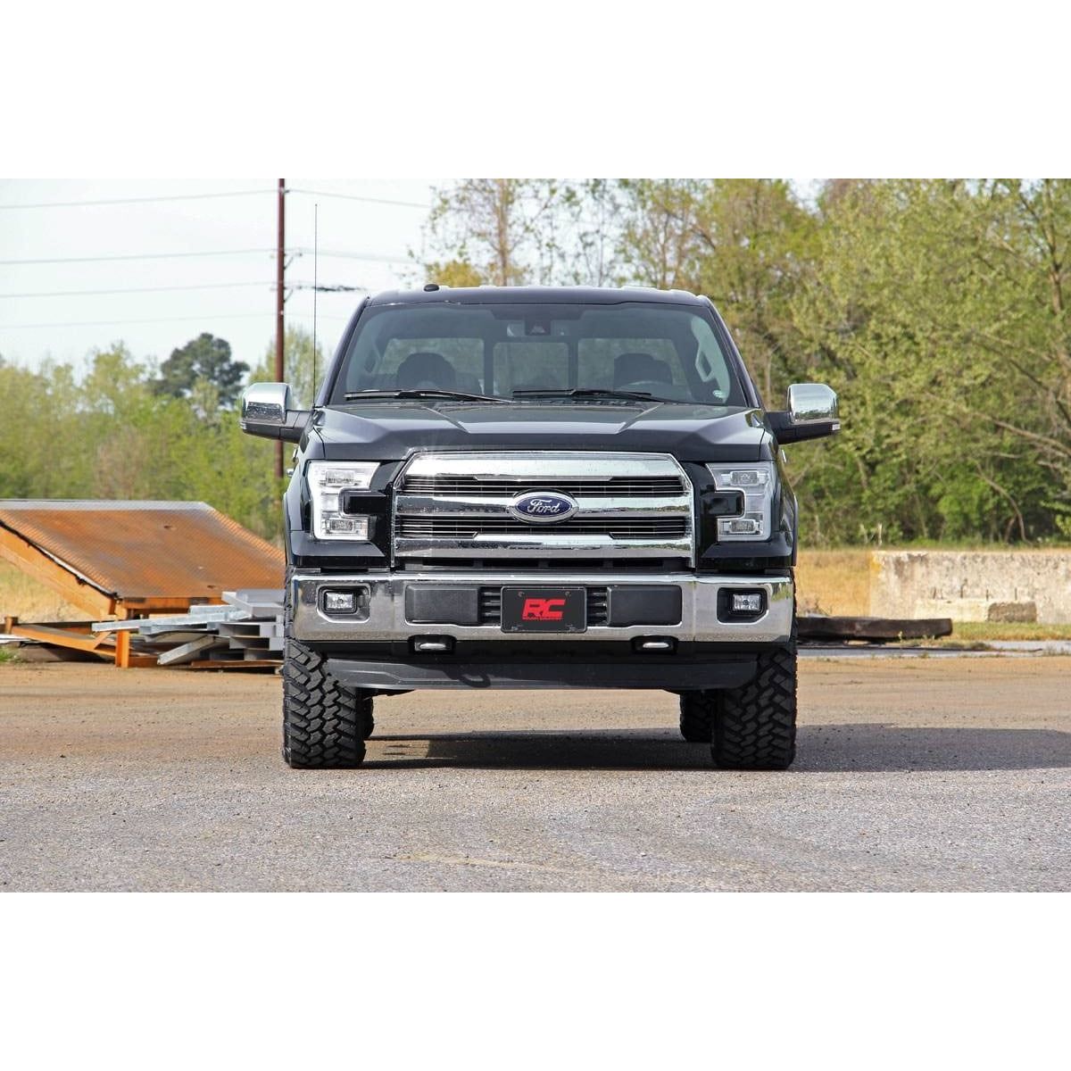 ROUGH COUNTRY 2 Inch Leveling Kit | Ford F-150 (09-25)/Raptor (17-18)  | 52200