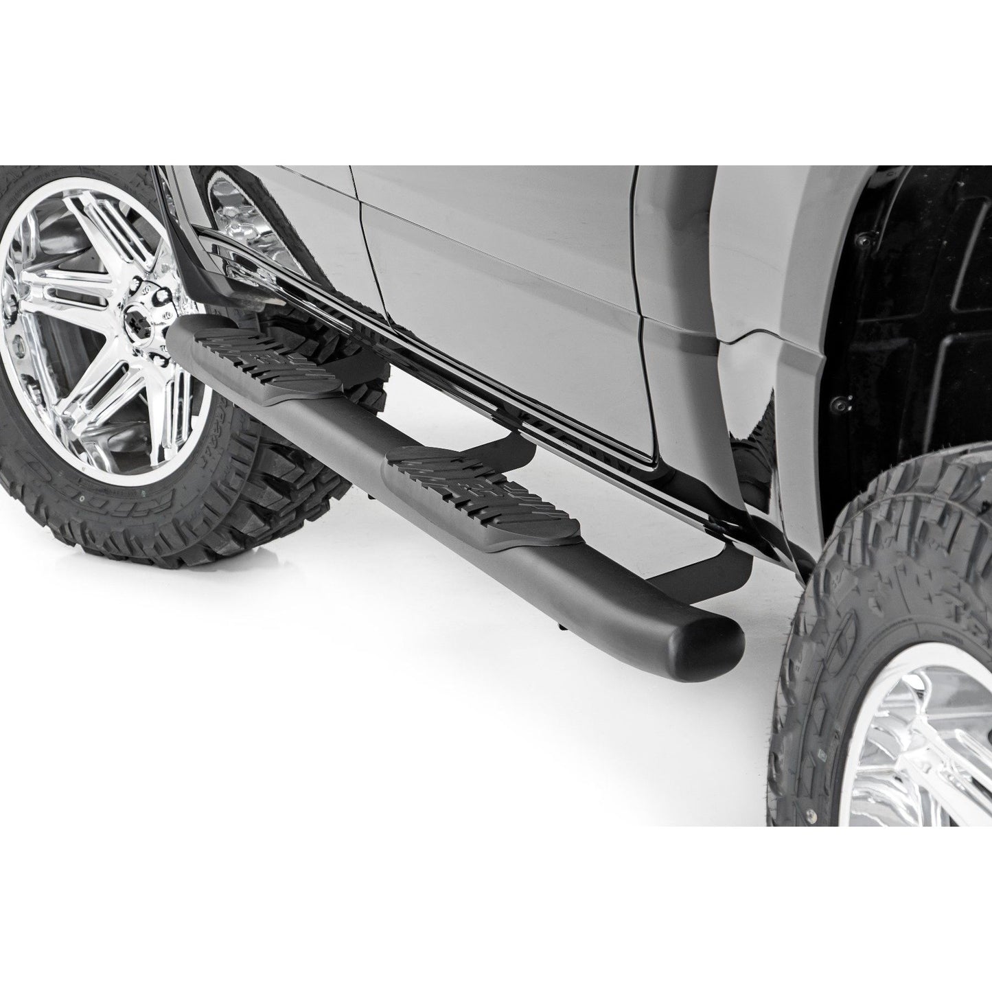 ROUGH COUNTRY Oval Nerf Step | Crew Cab | Black | Ram 1500 (19-25)/1500 TRX (21-24)  | 21004