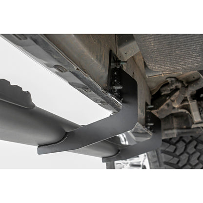 ROUGH COUNTRY Oval Nerf Step | Crew Cab | Black | Ram 1500 (19-25)/1500 TRX (21-24)  | 21004