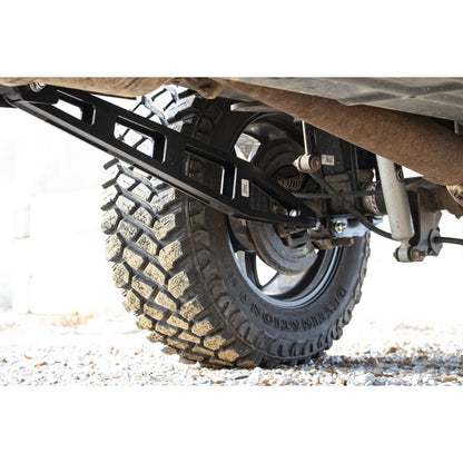 ROUGH COUNTRY Traction Bar Kit | Inverted U-bolts | 0-6 Inch | Ford F-250 Super Duty (08-16) | 51003