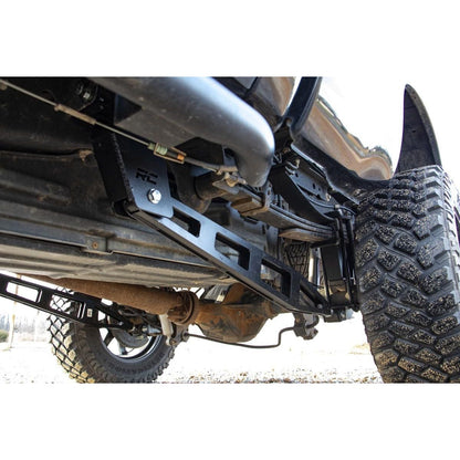 ROUGH COUNTRY Traction Bar Kit | Inverted U-bolts | 0-6 Inch | Ford F-250 Super Duty (08-16) | 51003
