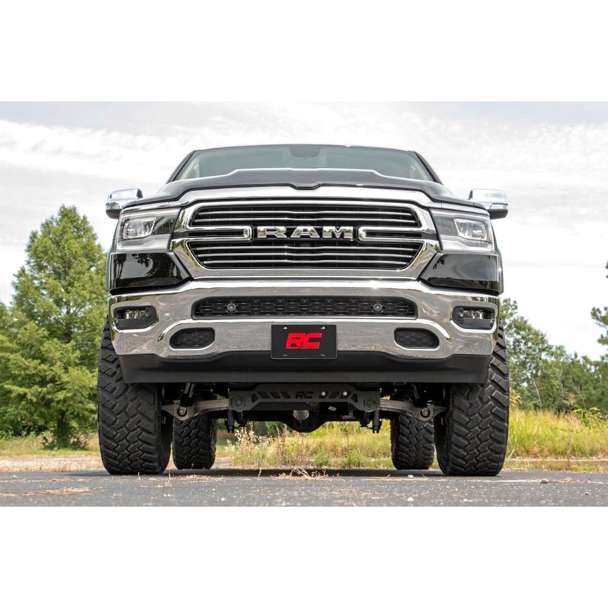 Rough Country M1 Shocks & Rear Variable Rate Coils 6 Inch Lift Kit I 33940
