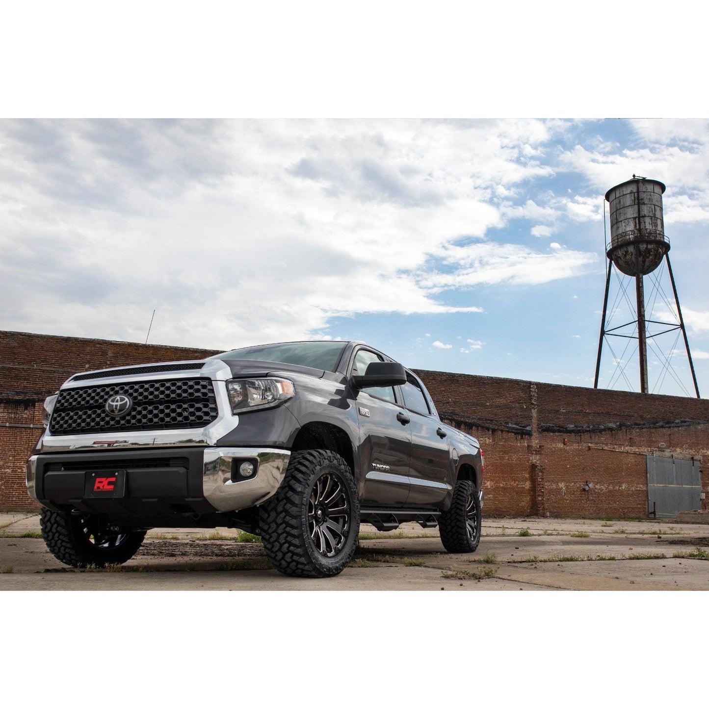 ROUGH COUNTRY M1 Adjustable Leveling Struts | Monotube | 0-2" | Toyota Tundra 4WD (07-21) | 502090