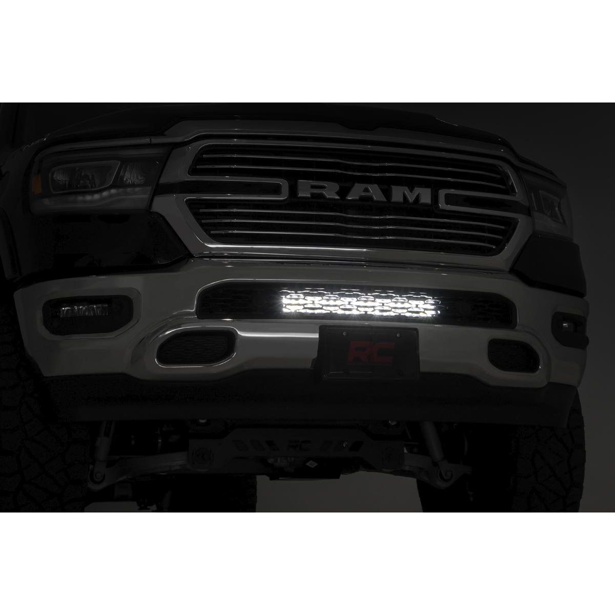 ROUGH COUNTRY LED Light Kit | Bumper Mount | 20" Chrome Dual Row | Amber DRL | Ram 1500 (19-24) | 70781