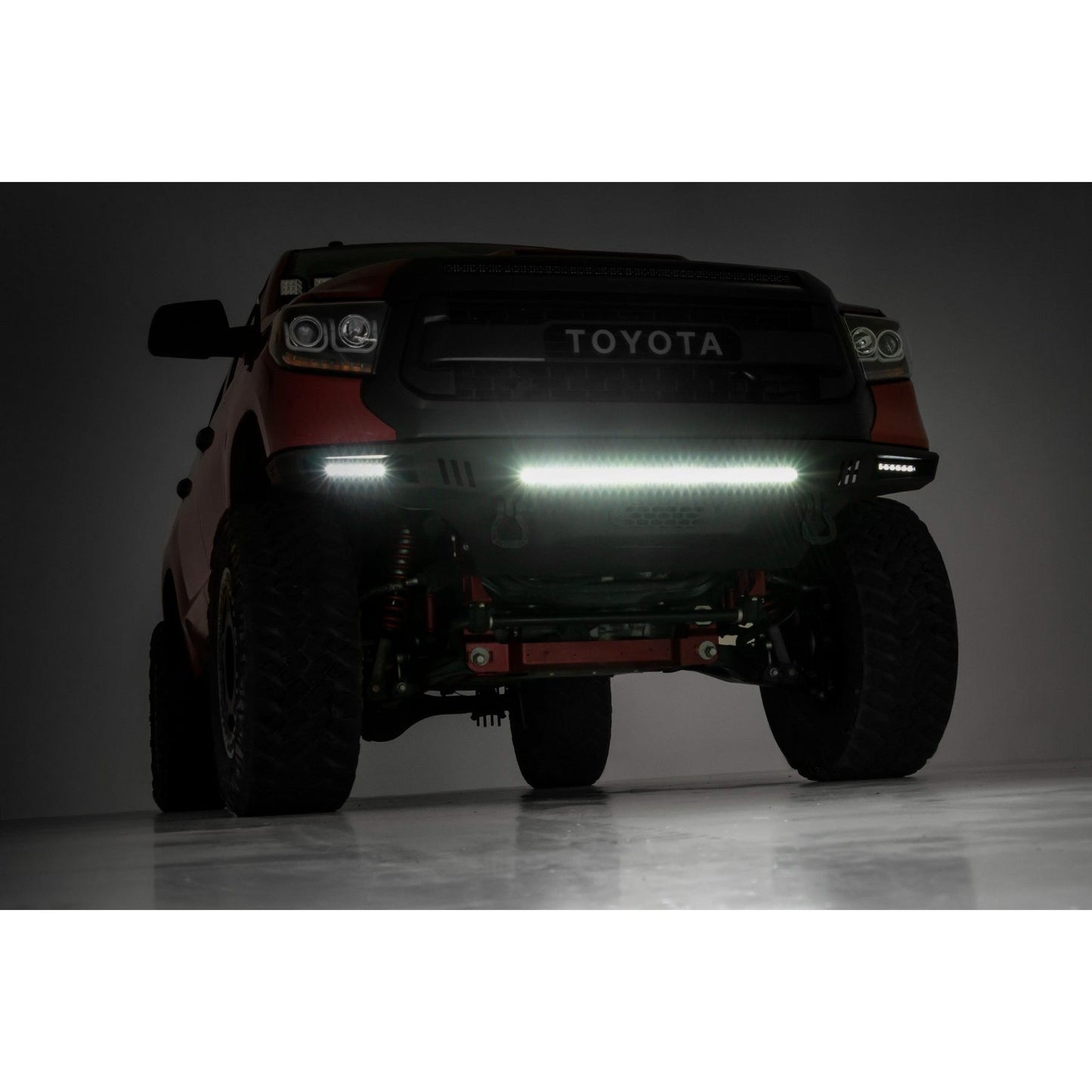 ROUGH COUNTRY Front Prerunner Bumper | Toyota Tundra 2WD/4WD (2014-2021) | 10914