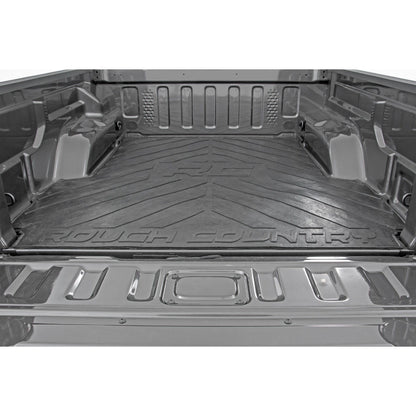 ROUGH COUNTRY Bed Mat | 5' Bed | RC Logo | Jeep Gladiator JT 4WD (2020-2025) | RCM687