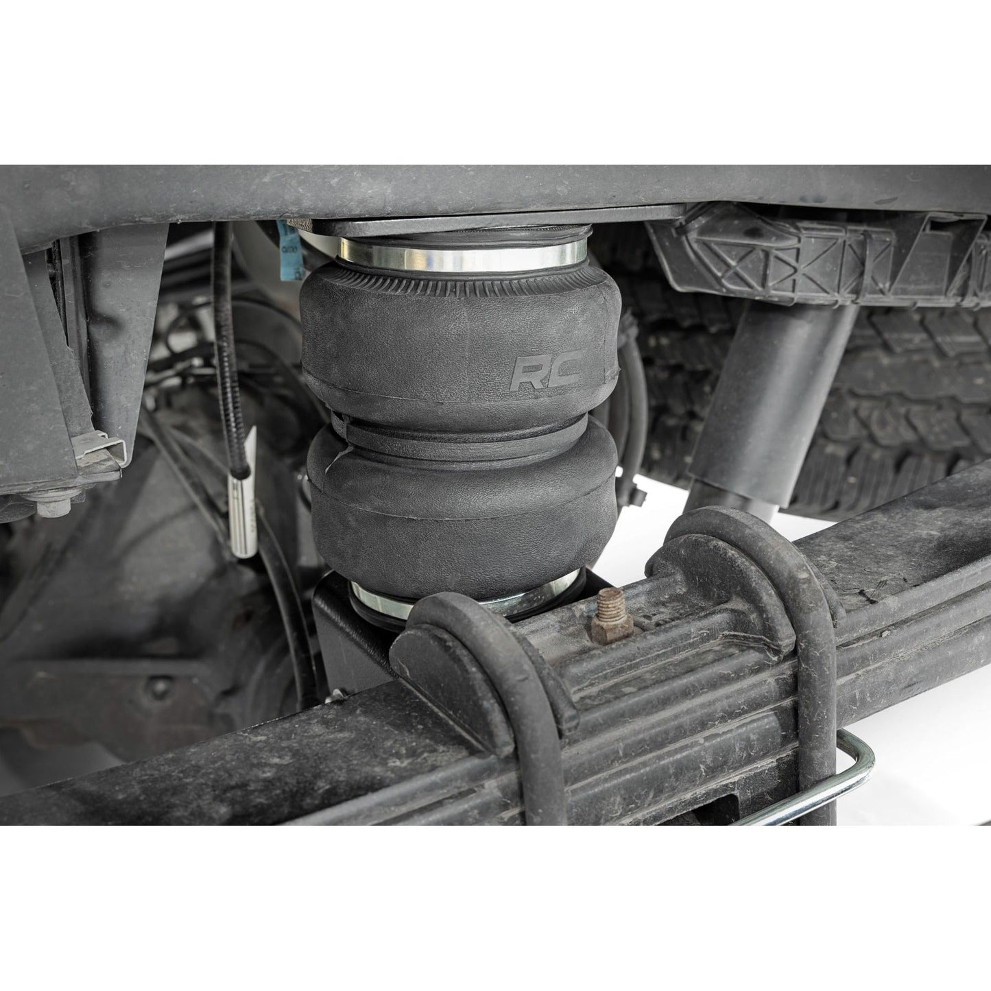 Rough Country with Onboard Air Compressor & Wireless Remote Air Spring Kit I 10021WC