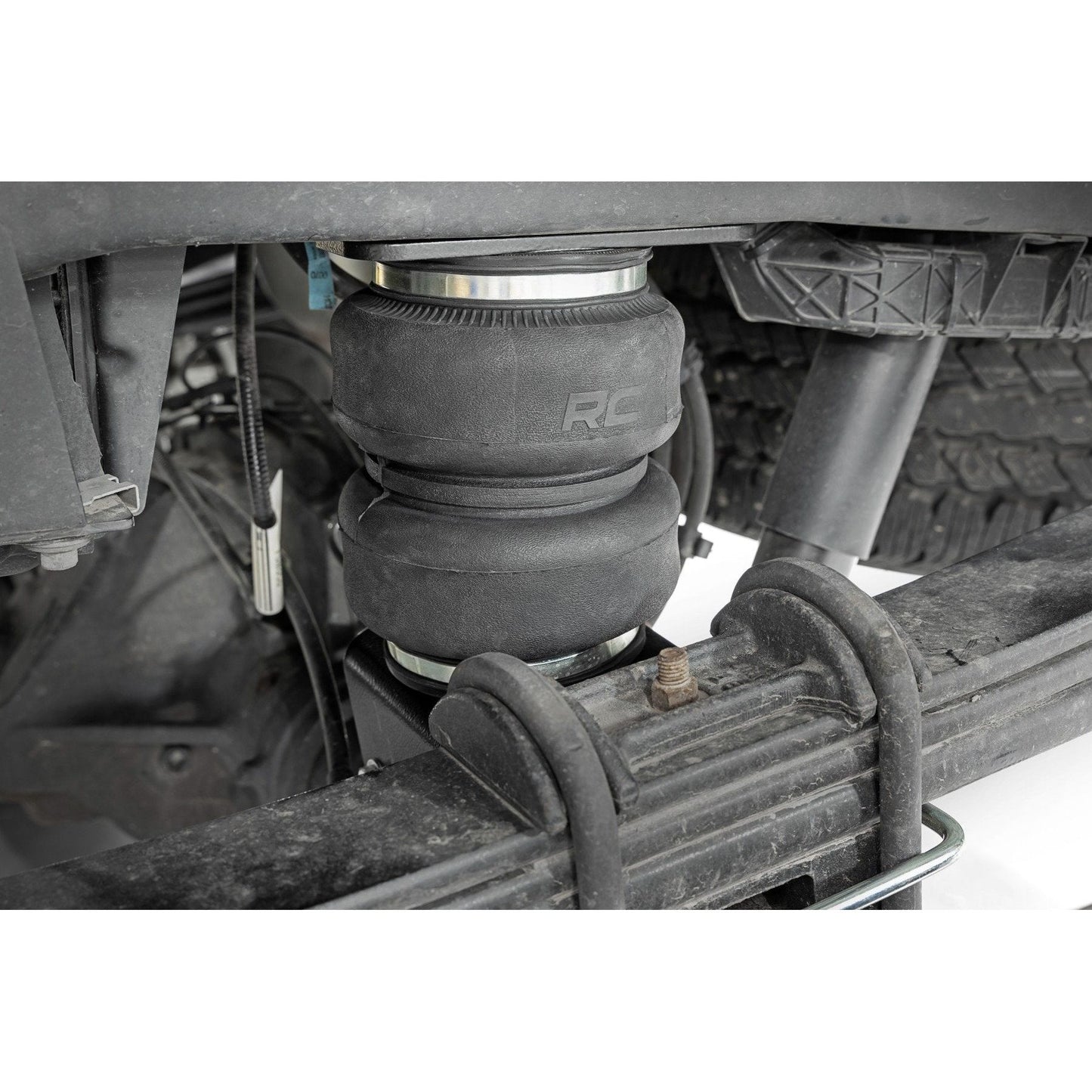 Rough Country with Onboard Air Compressor & Wireless Remote Air Spring Kit I 10021WC