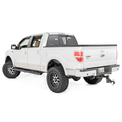 ROUGH COUNTRY Oval Nerf Step | Crew Cab | Black | Ford F-150 2WD/4WD (2009-2014) | 21007