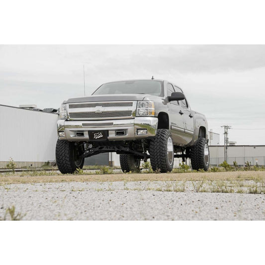 Rough Country M1 Struts w/M1 Rear Shocks 7.5 Inch Lift Kit I 26440
