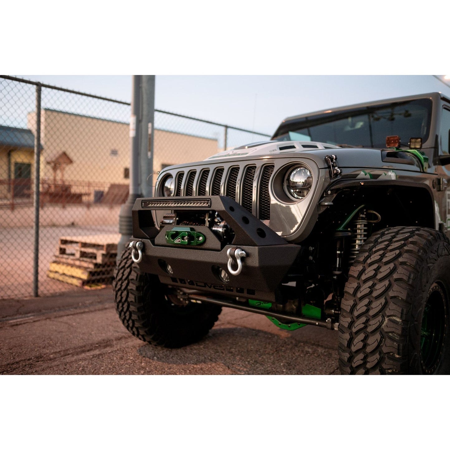 DV8 Off-Road 2018-2024 Jeep JL & 2020-2024 Jeep JT LED Headlights | Black C3| HLCJL-02