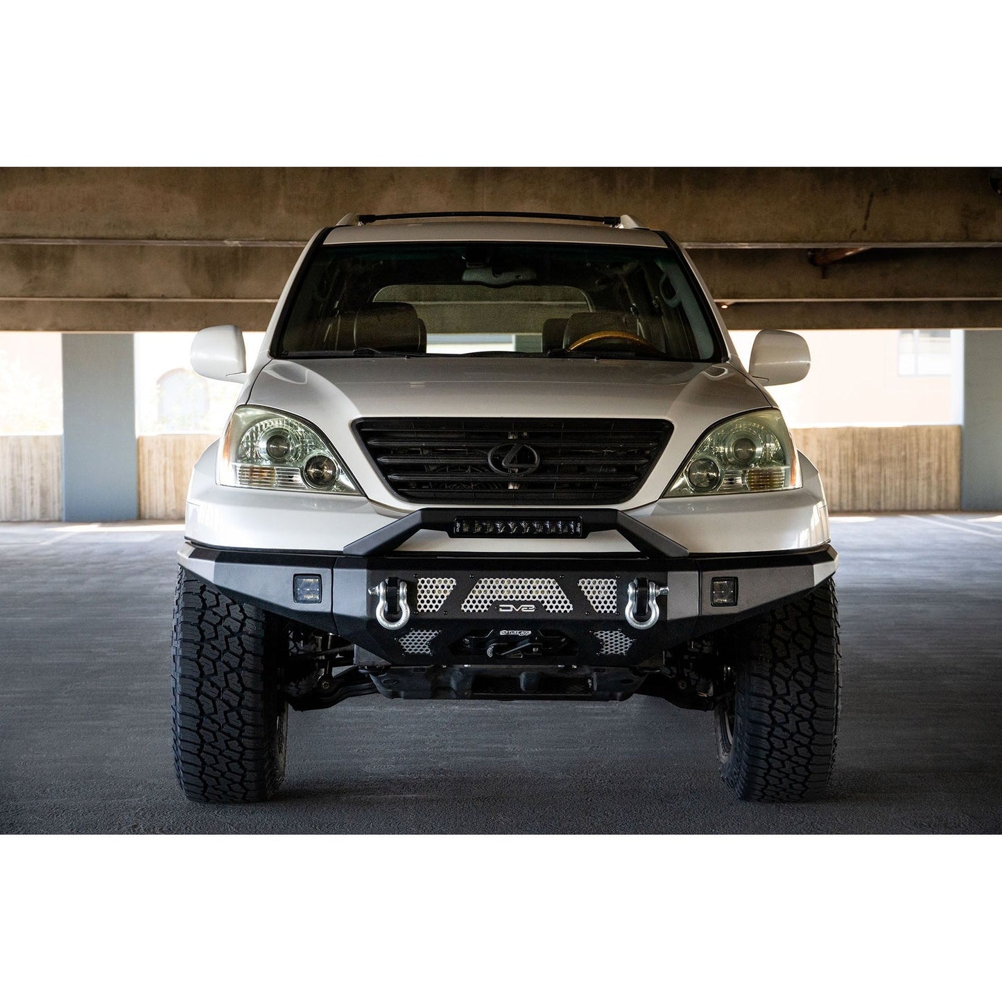 DV8 Off-Road Bull Bar with LED Light Bar Mount | For MTO Series Front Bumpers C3| LBUN-01