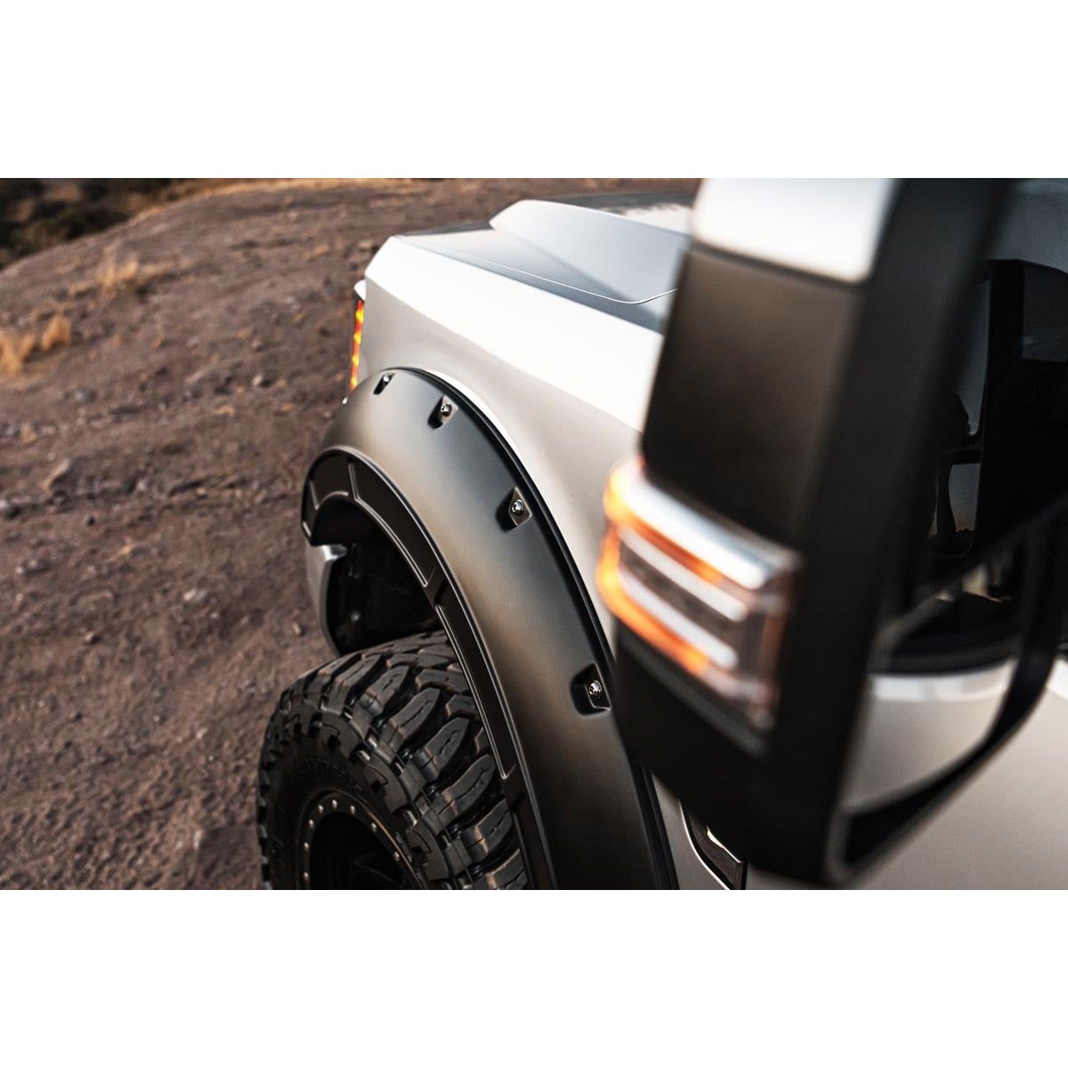 Rough Country Z1 | Oxford White Fender Flares I A-F21112-Z1