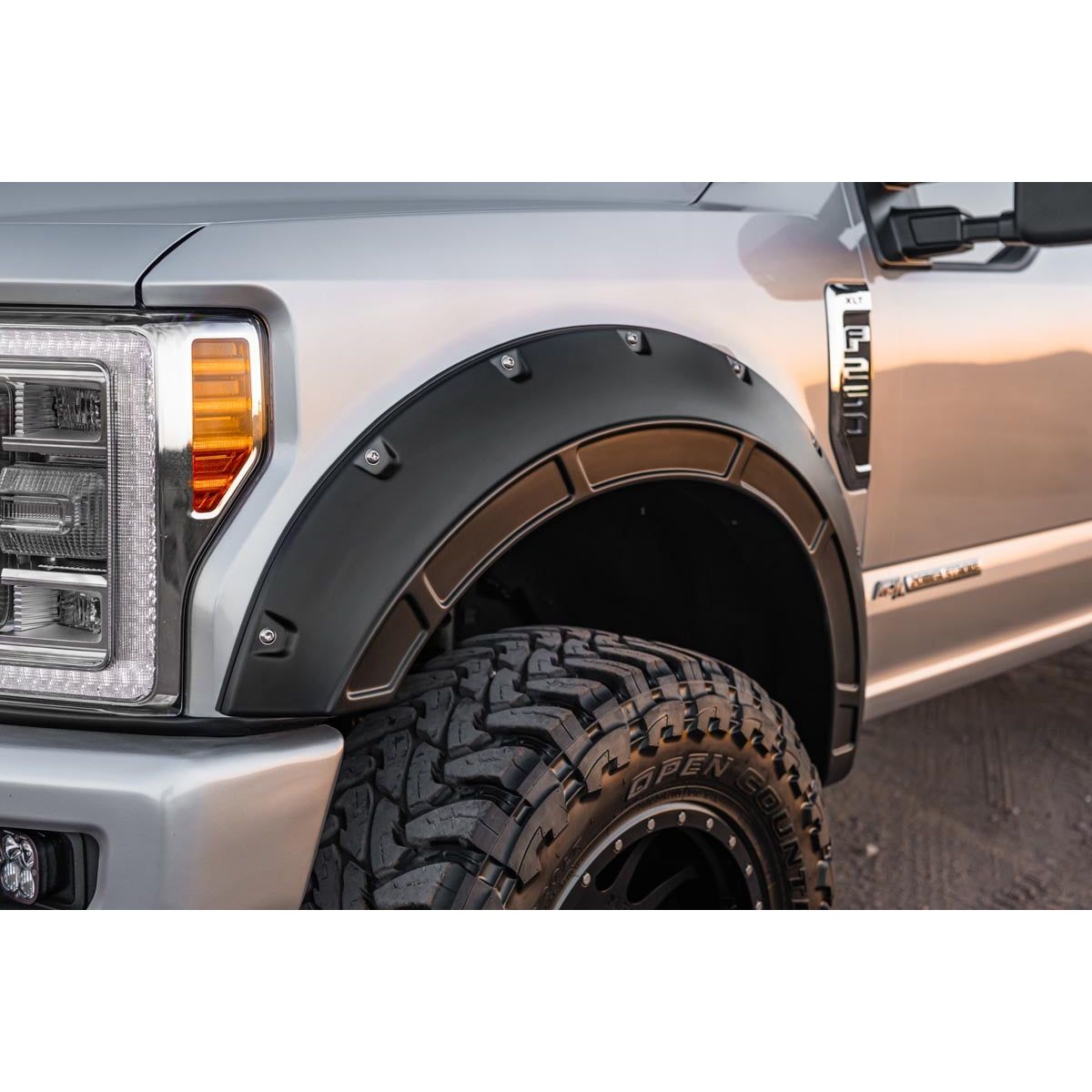 Rough Country Z1 | Oxford White Fender Flares I A-F21112-Z1