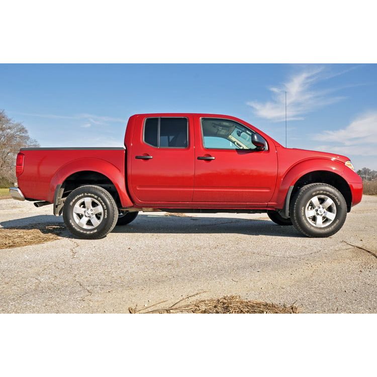 ROUGH COUNTRY 2.5 Inch Leveling Kit | Red Spacers | Nissan Frontier (05-25)/Xterra (05-15)  | 865RED
