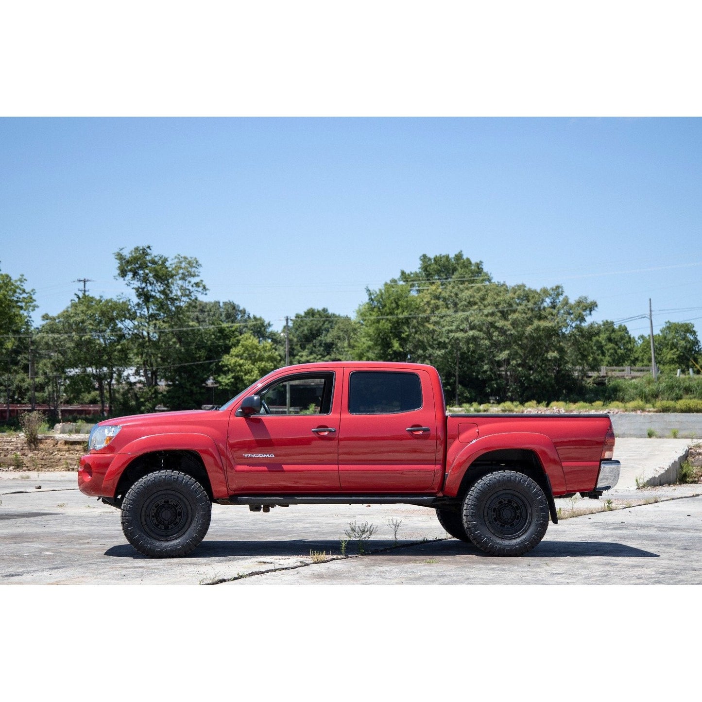 Rough Country M1 Struts w/M1 Rear Shocks 3.5 Inch Lift Kit I 74240