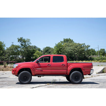 Rough Country M1 Struts w/M1 Rear Shocks 3.5 Inch Lift Kit I 74240