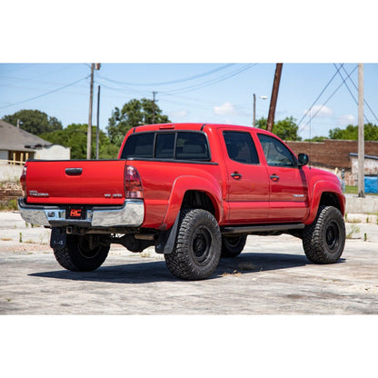 Rough Country M1 Struts w/M1 Rear Shocks 3.5 Inch Lift Kit I 74240RED
