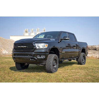 Rough Country With 22in Factory Wheels 6 Inch Lift Kit I 31730
