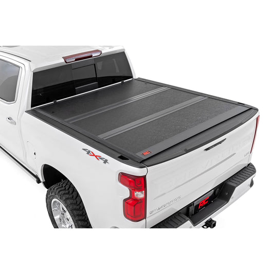 ROUGH COUNTRY Hard Low Profile Bed Cover | 6'7" Bed | Rail Cap | Chevy/GMC 1500/2500HD/3500HD (14-19 & Classic) | 47119651B