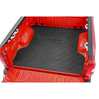 ROUGH COUNTRY Bed Mat | 8' Bed | RC Logo | Chevy/GMC Sierra 1500 (19-26)/Silverado 1500 (19-26)  | RCM677