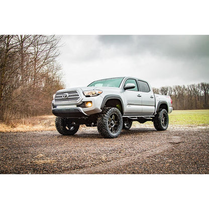 Rough Country M1 Struts w/M1 Rear Shocks 4 Inch Lift Kit I 75740