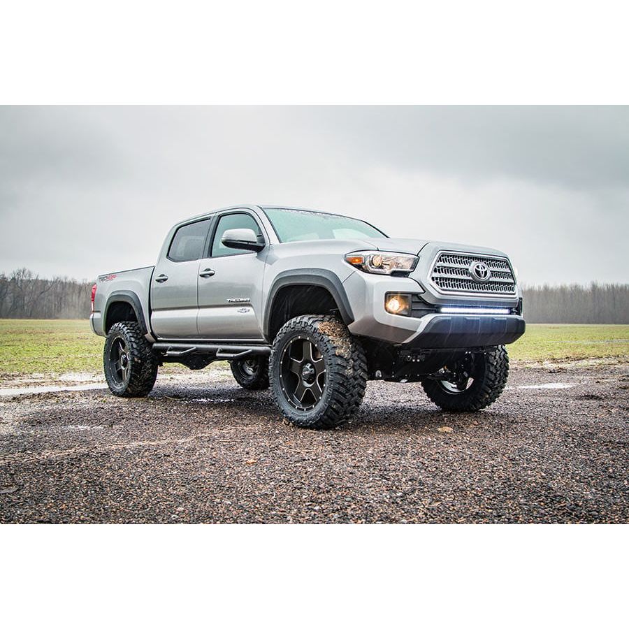 Rough Country M1 Struts w/M1 Rear Shocks 4 Inch Lift Kit I 75740